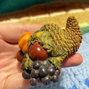 Small Thanksgiving Festive Autumn Cornucopia - Resin